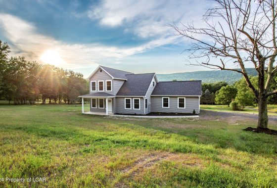 Button Real Estate - 1075 Scotch Valley Drive